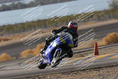 media/Dec-18-2022-SoCal Trackdays (Sun) [[8099a50955]]/Turn 14 (940am)/